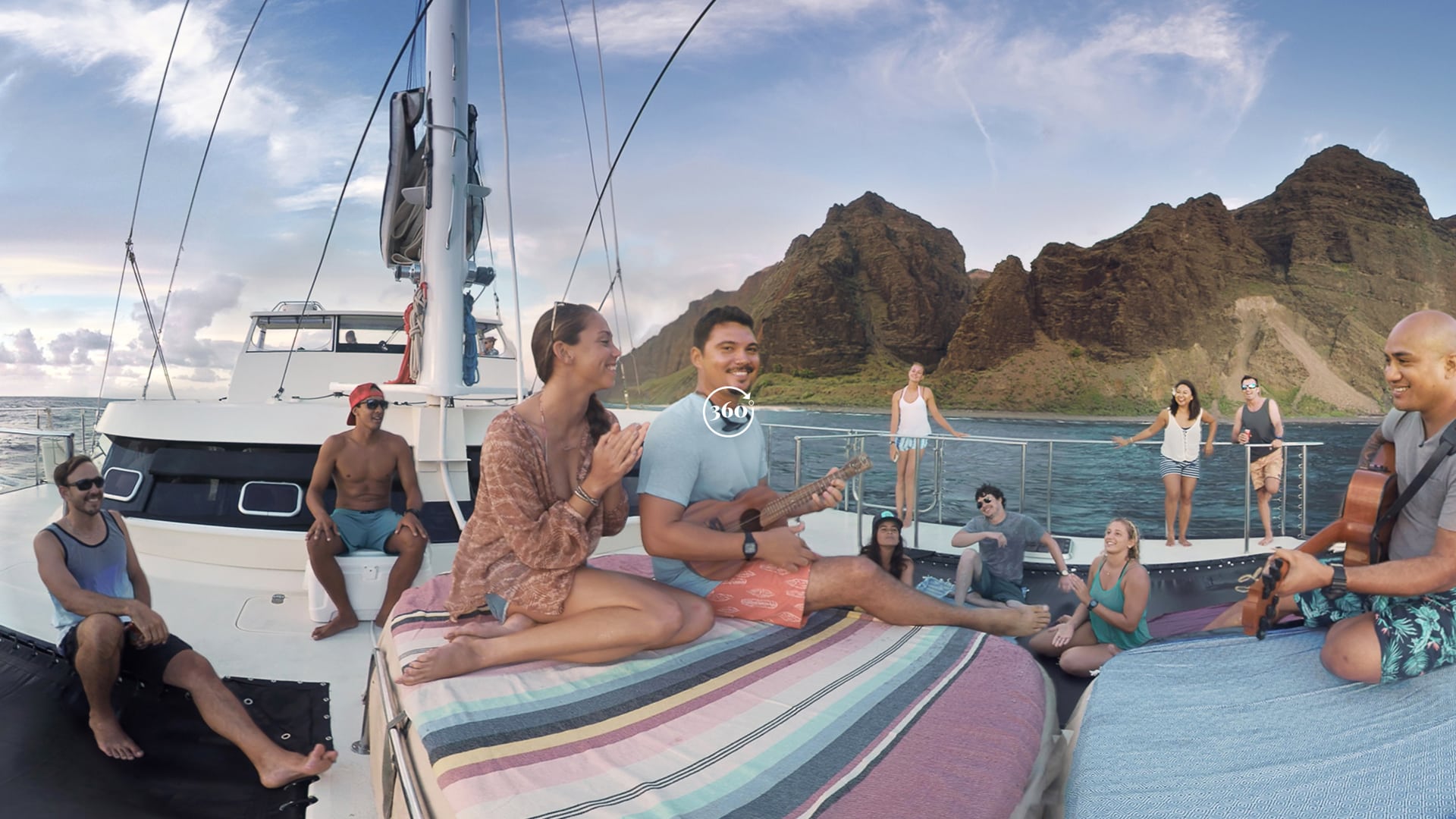 Hawaii VR 360 Catamaran